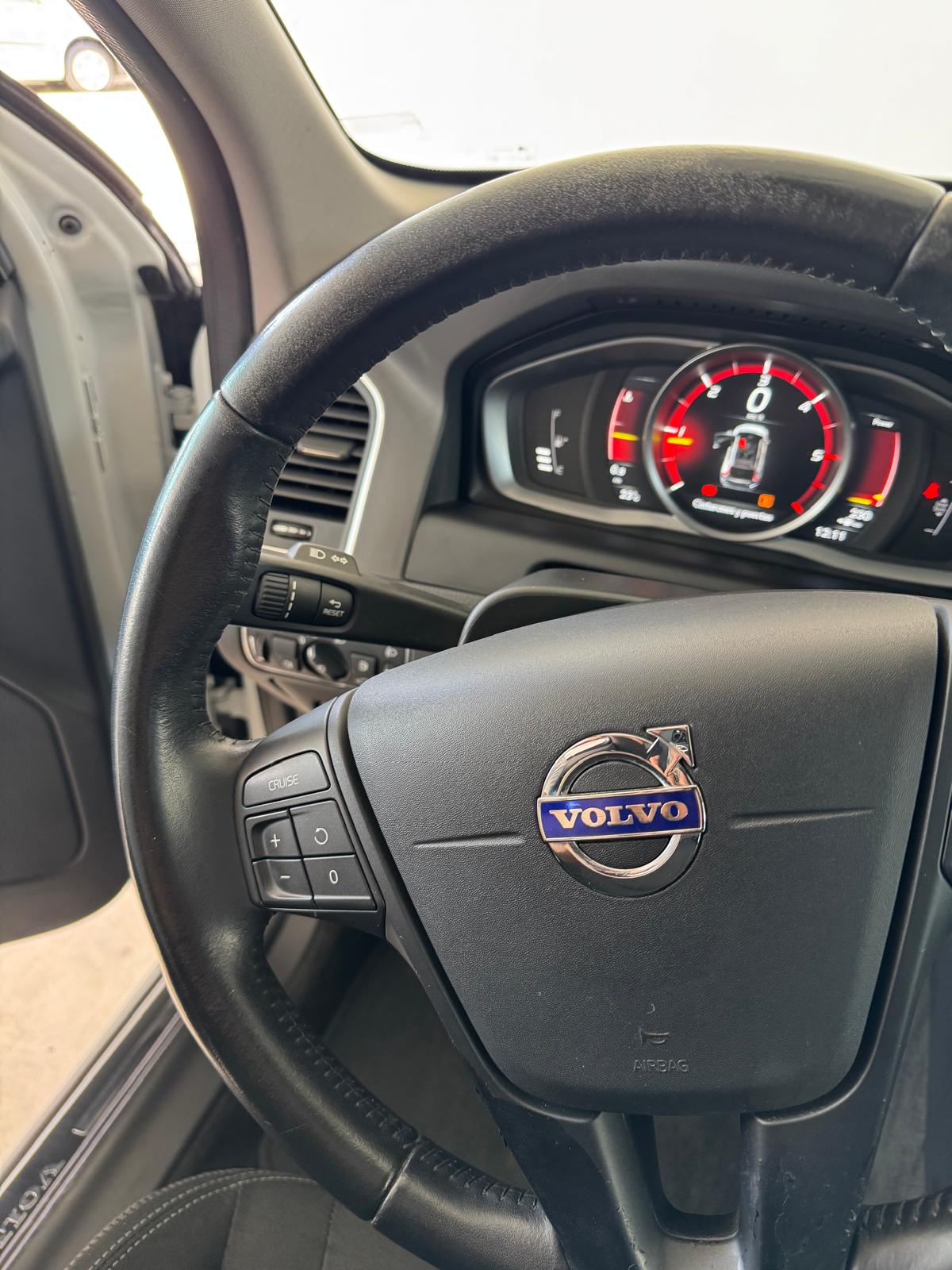 VOLVO XC60 2.0 D3 150Cv