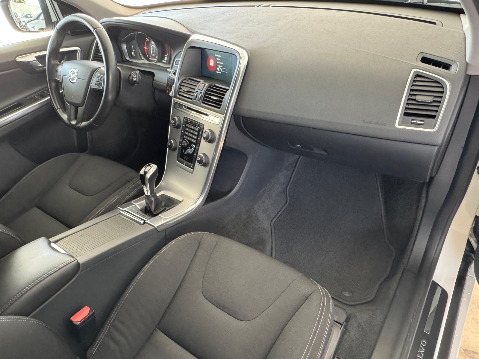 VOLVO XC60 2.0 D3 150Cv