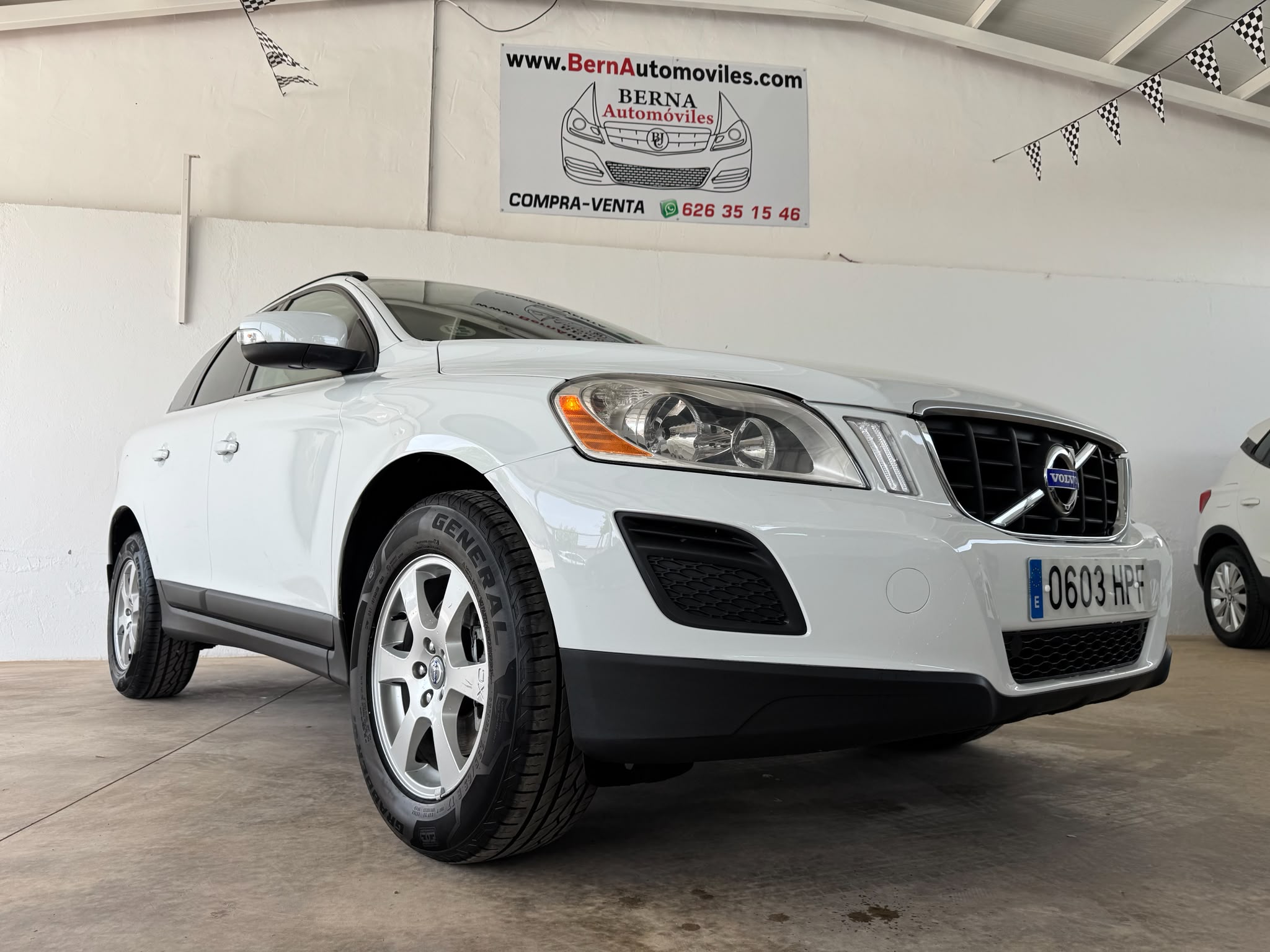 VOLVO XC60 2.0 D3 136Cv 4X2