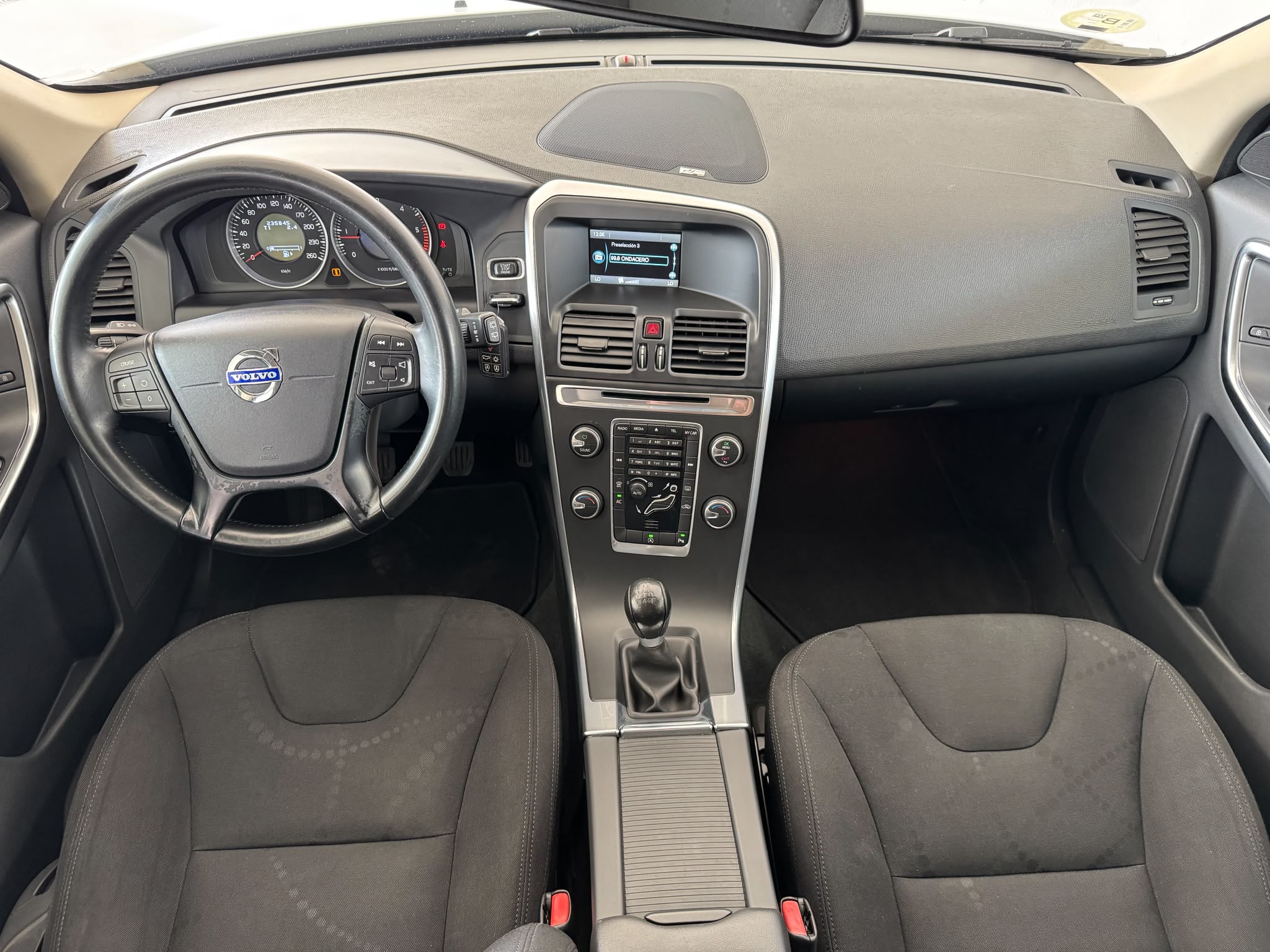 VOLVO XC60 2.0 D3 136Cv 4X2
