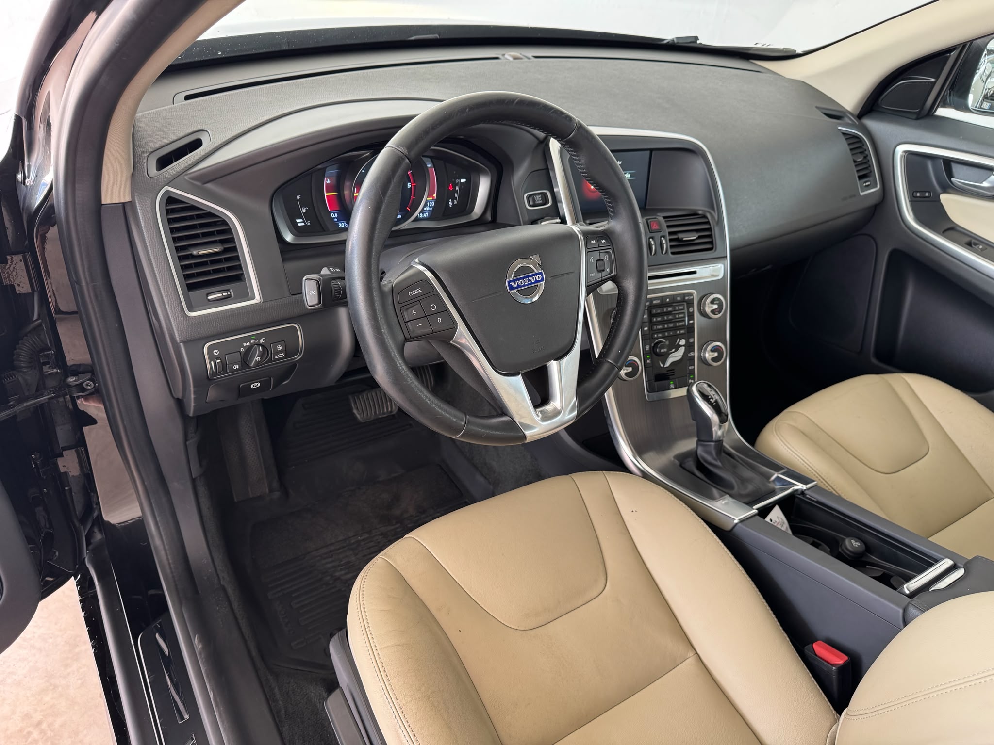 VOLVO XC60 2.0 D3 150Cv Auto