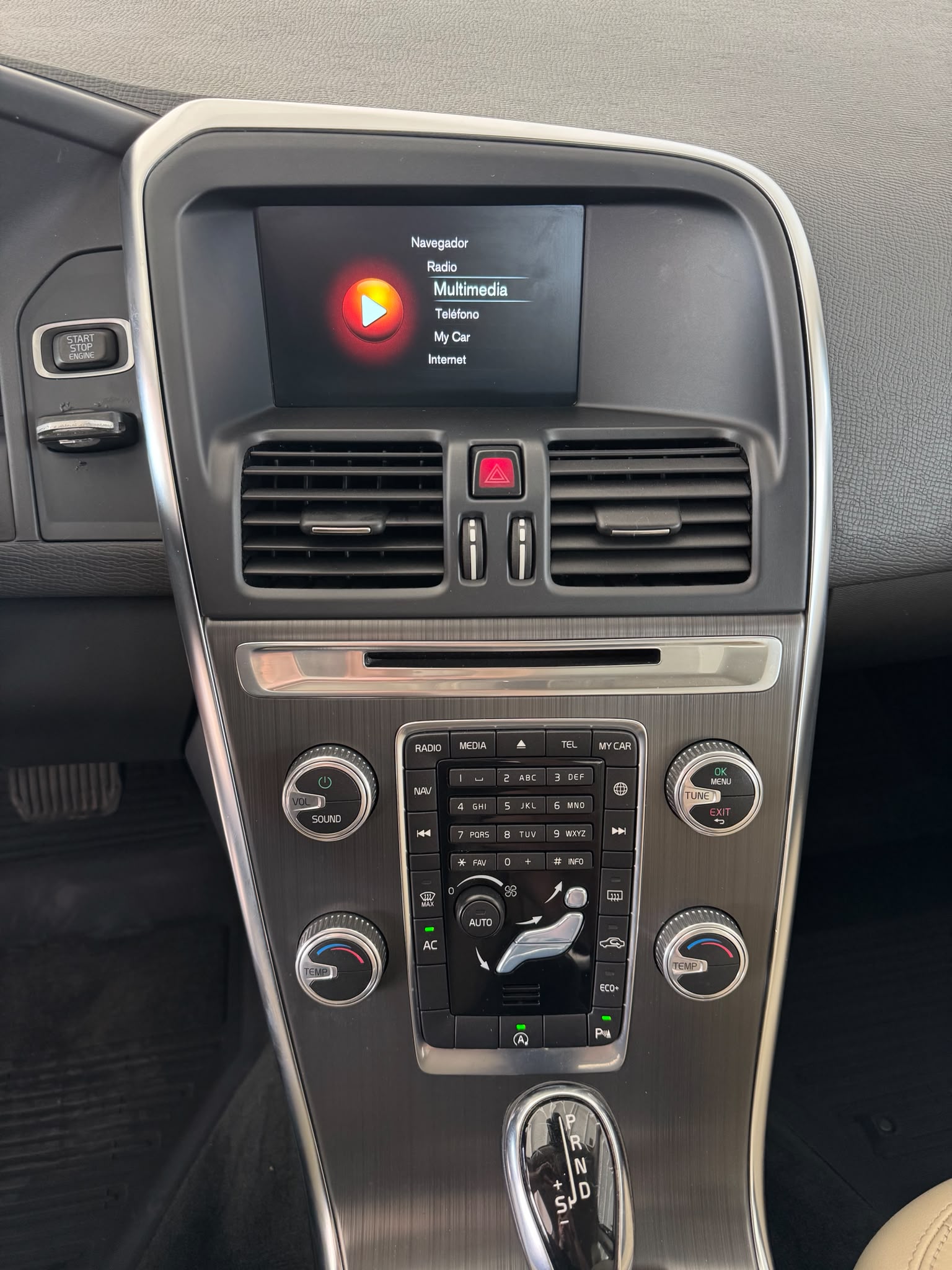 VOLVO XC60 2.0 D3 150Cv Auto