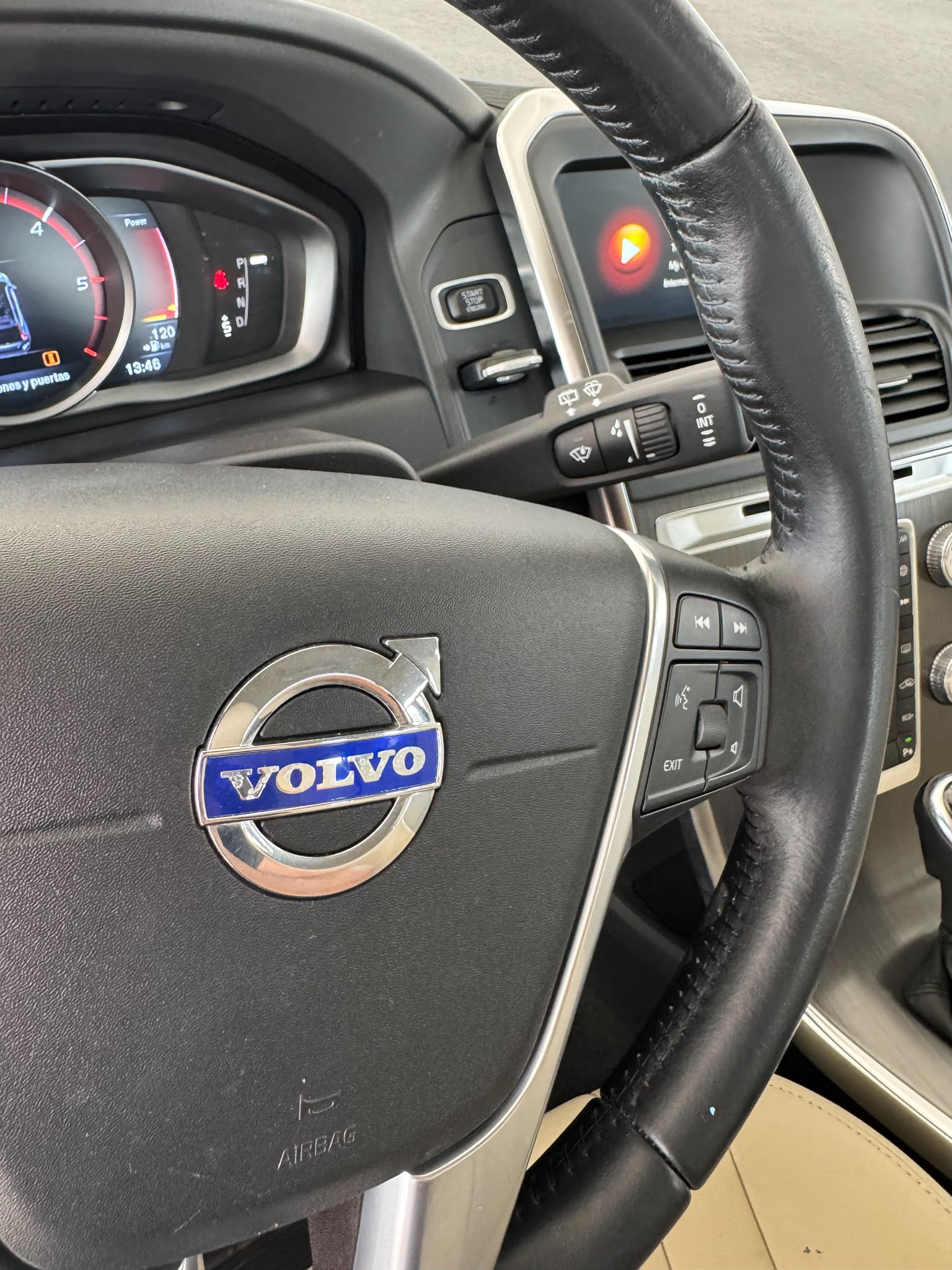 VOLVO XC60 2.0 D3 150Cv Auto