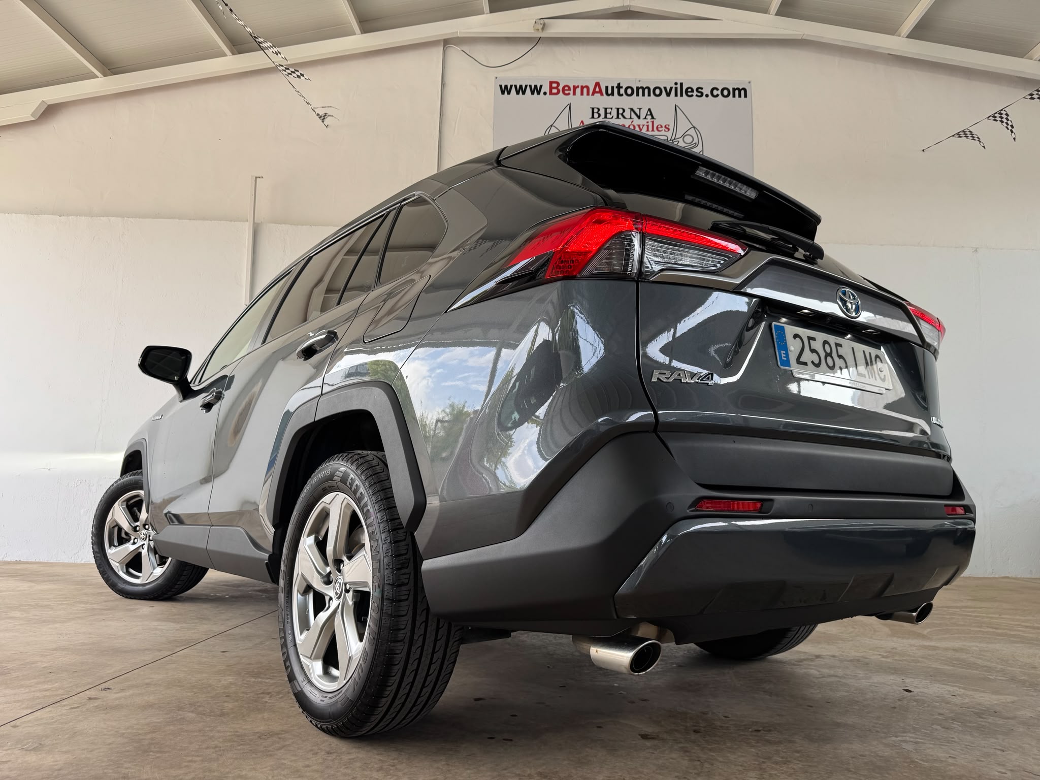 TOYOTA RAV4 2.5l Hybrid 220H AUTO Advance *ECO*