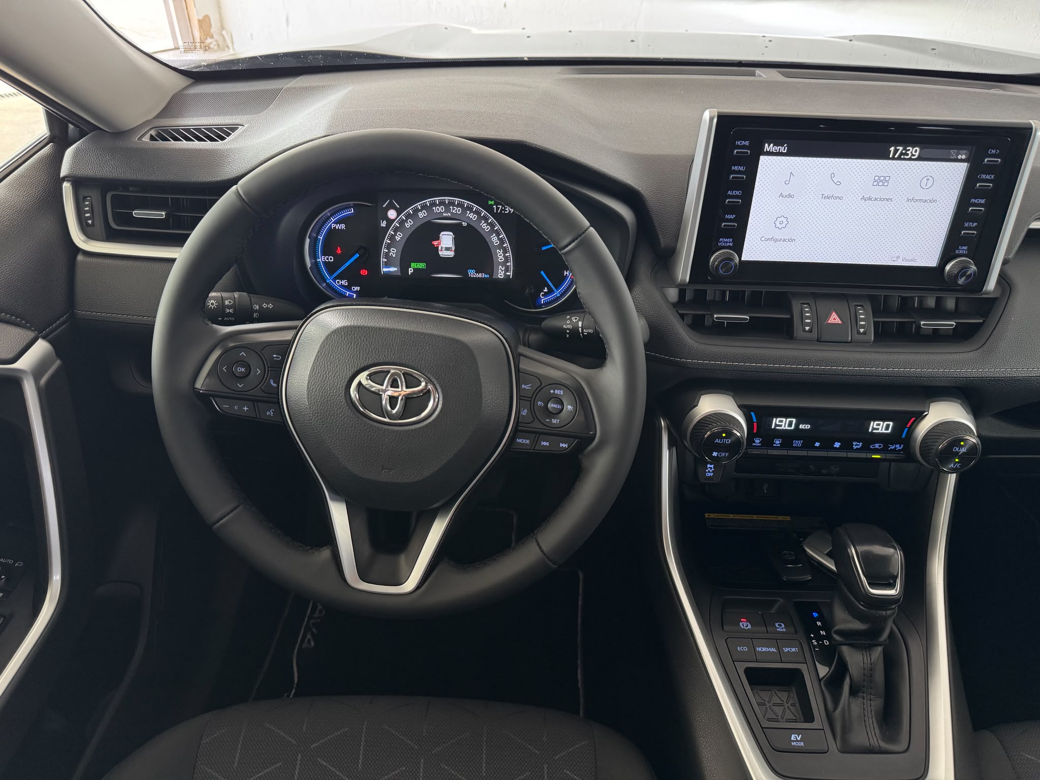 TOYOTA RAV4 2.5l Hybrid 220H AUTO Advance *ECO*