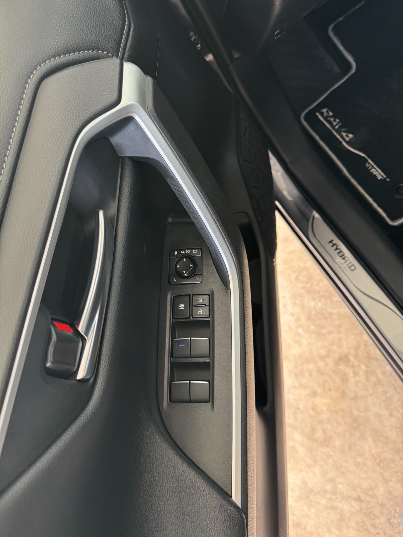 TOYOTA RAV4 2.5l Hybrid 220H AUTO Advance *ECO*