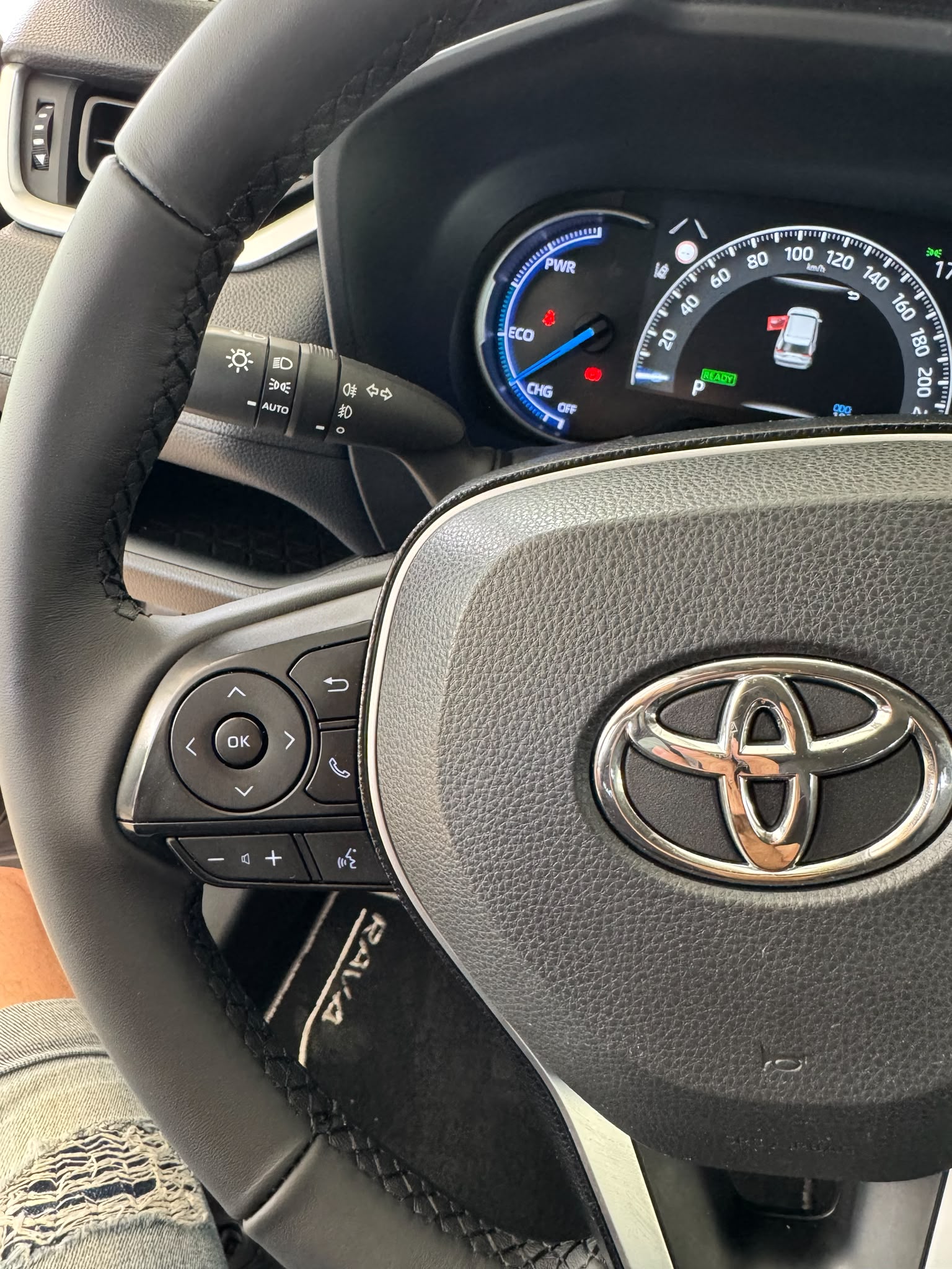 TOYOTA RAV4 2.5l Hybrid 220H AUTO Advance *ECO*