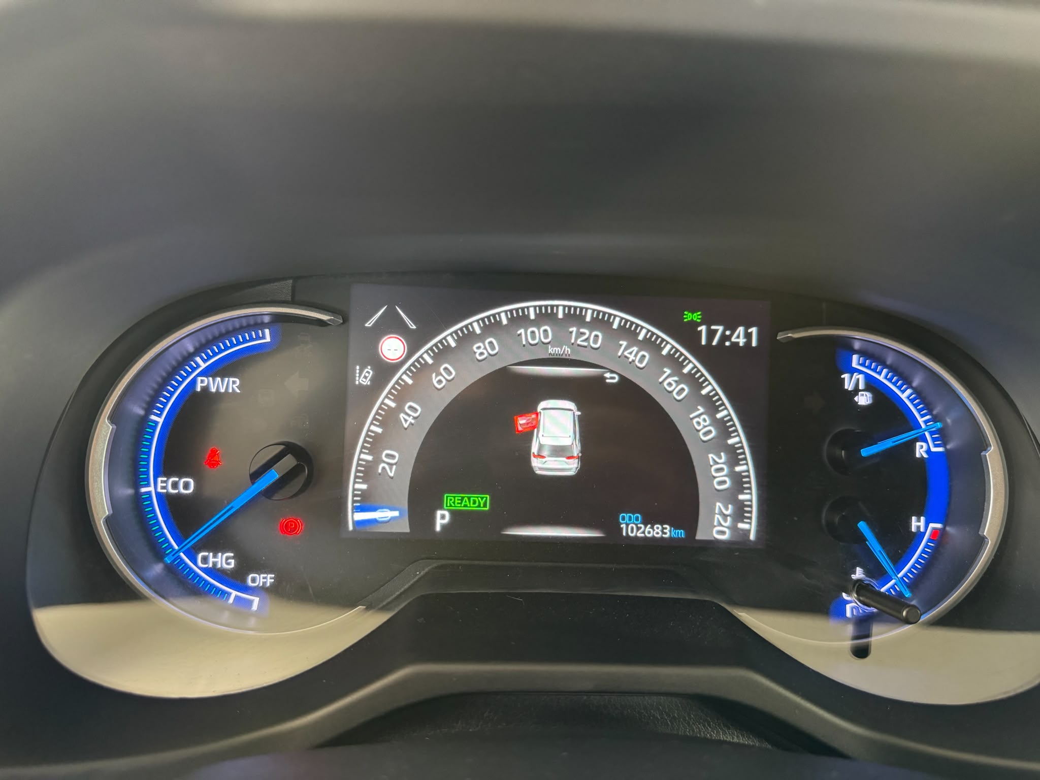 TOYOTA RAV4 2.5l Hybrid 220H AUTO Advance *ECO*