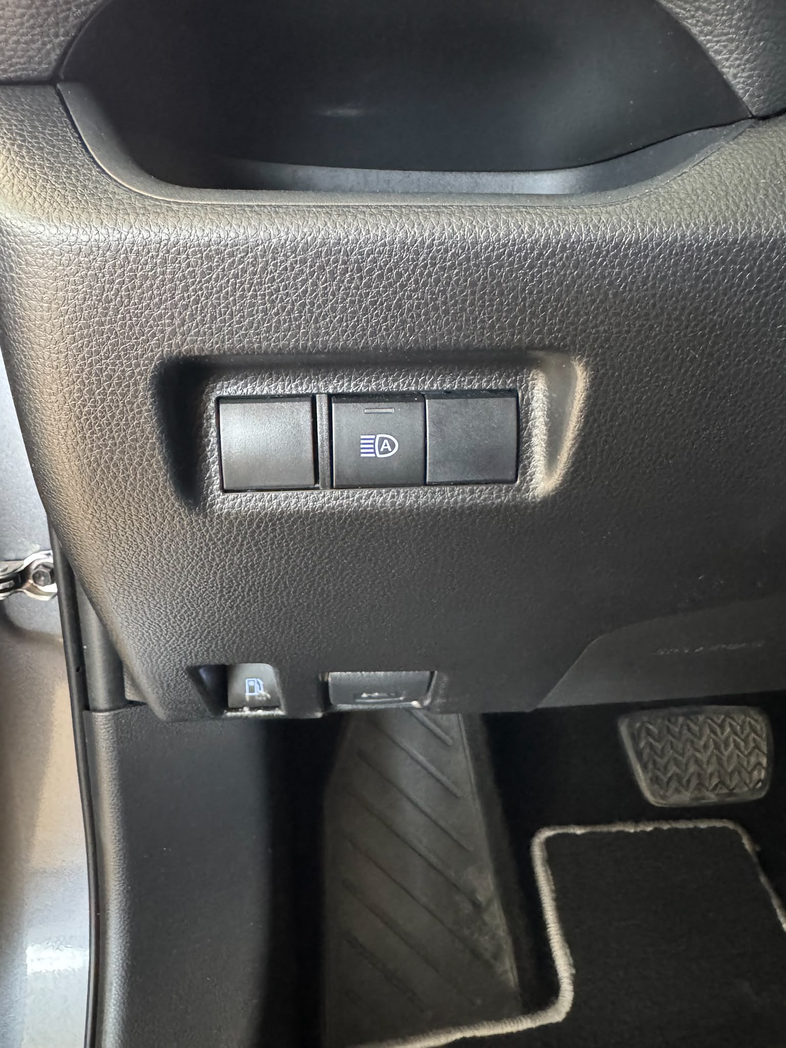 TOYOTA RAV4 2.5l Hybrid 220H AUTO Advance *ECO*