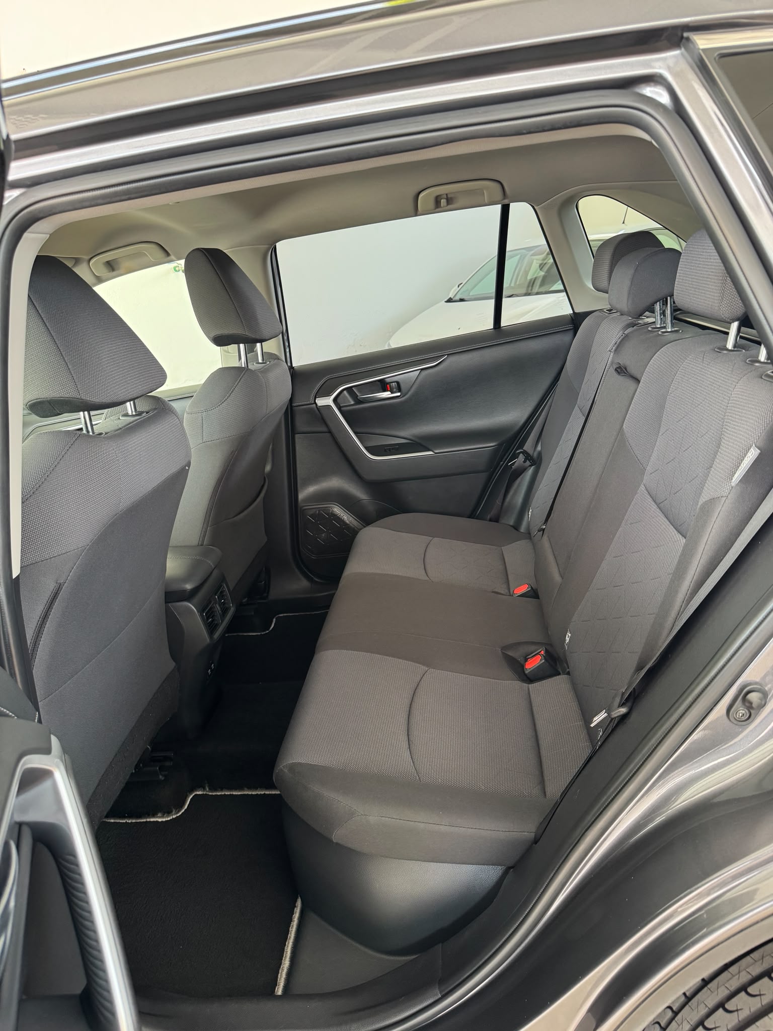 TOYOTA RAV4 2.5l Hybrid 220H AUTO Advance *ECO*