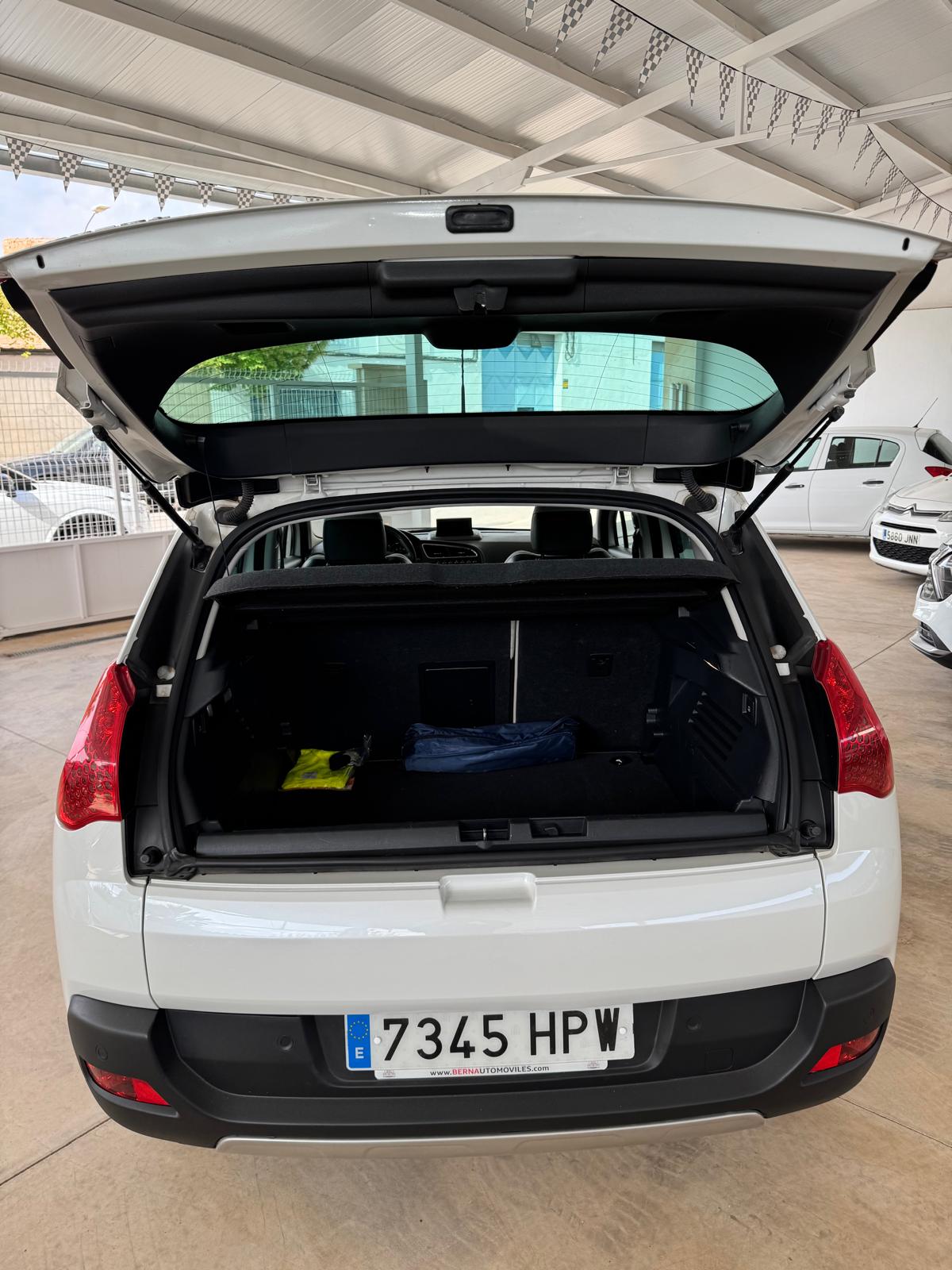 PEUGEOT 3008 1.6 HDI 115Cv *Sin AdBlue