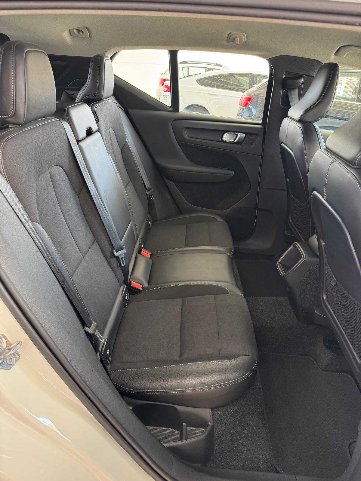 VOLVO XC40 2.0 D4 190Cv AWD AUT