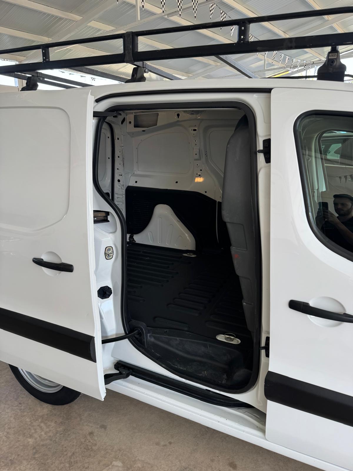 PEUGEOT PARTNER FURGON 1.6 HDI 75Cv