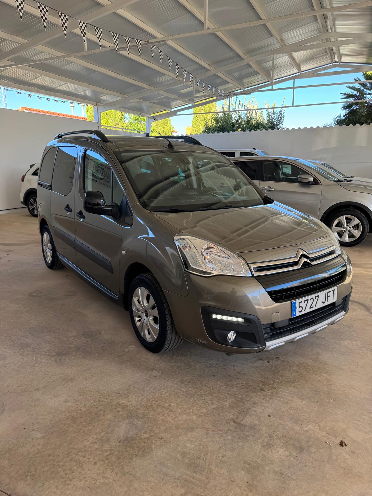 CITROEN BERLINGO Combi XTR Plus 1.6 HDI 100Cv