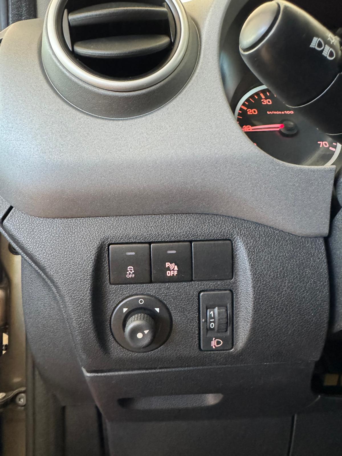 CITROEN BERLINGO Combi XTR Plus 1.6 HDI 100Cv