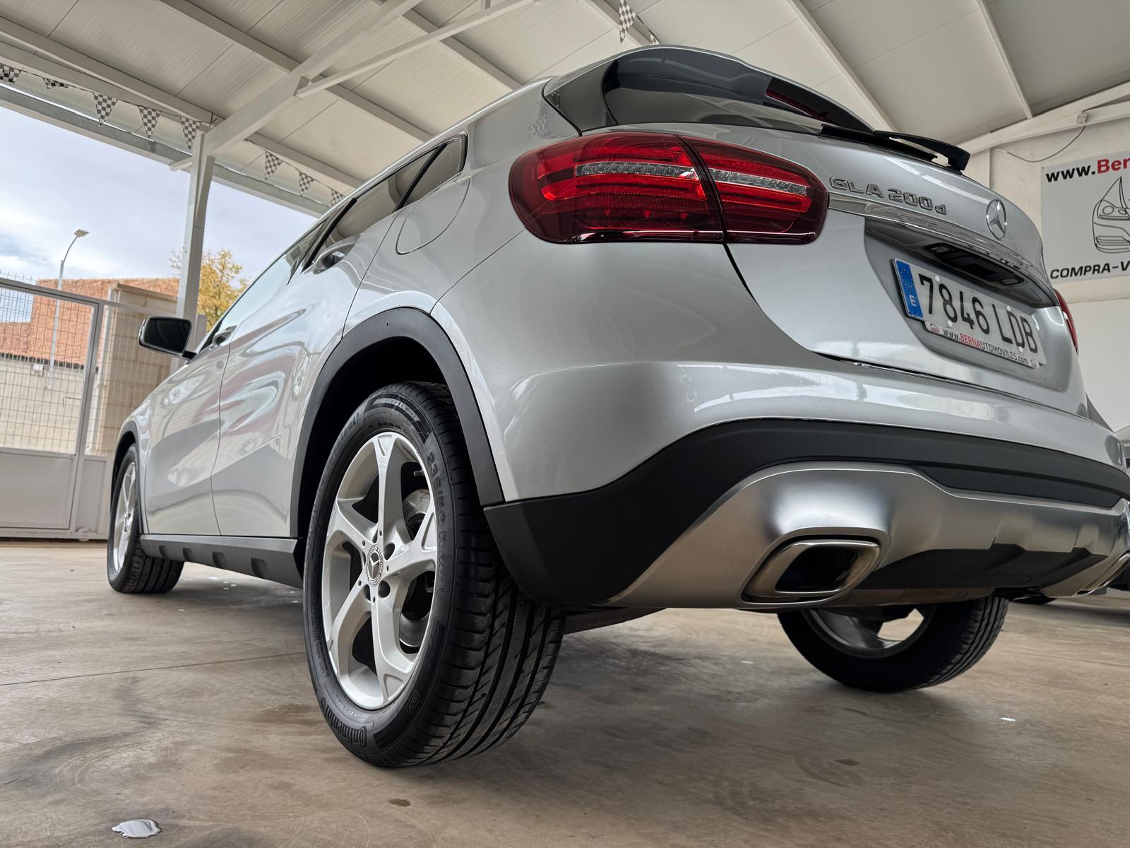 MERCEDES GLA 200d 136Cv Automático