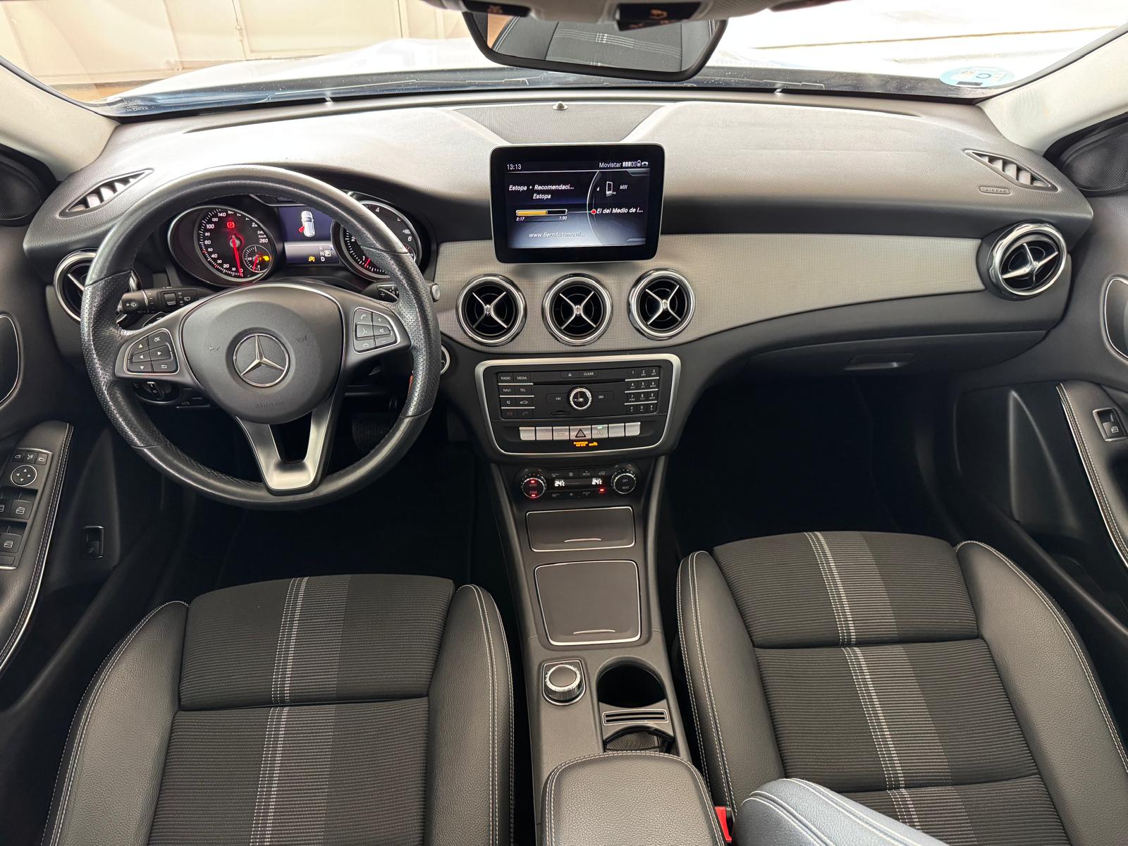 MERCEDES GLA 200d 136Cv Automático