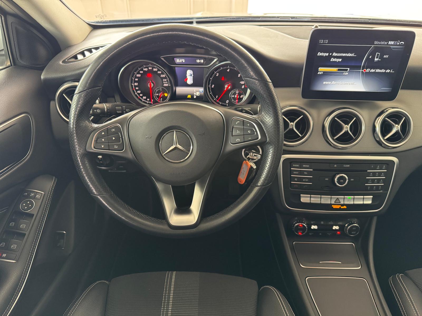 MERCEDES GLA 200d 136Cv Automático