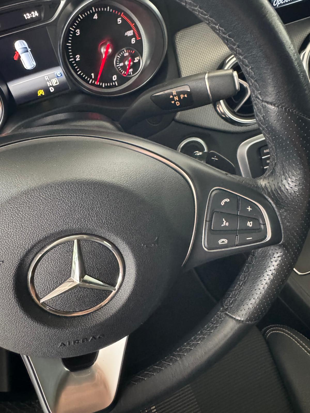 MERCEDES GLA 200d 136Cv Automático