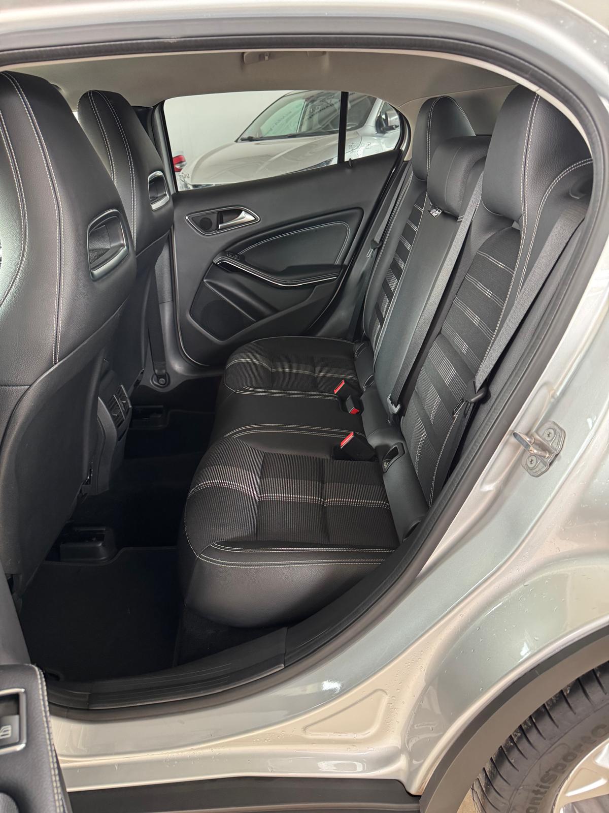 MERCEDES GLA 200d 136Cv Automático