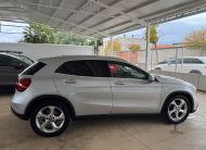 MERCEDES GLA 200d 136Cv Automático