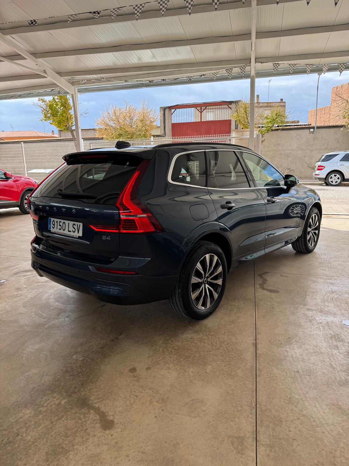 VOLVO XC60 B4 D 197Cv Automático