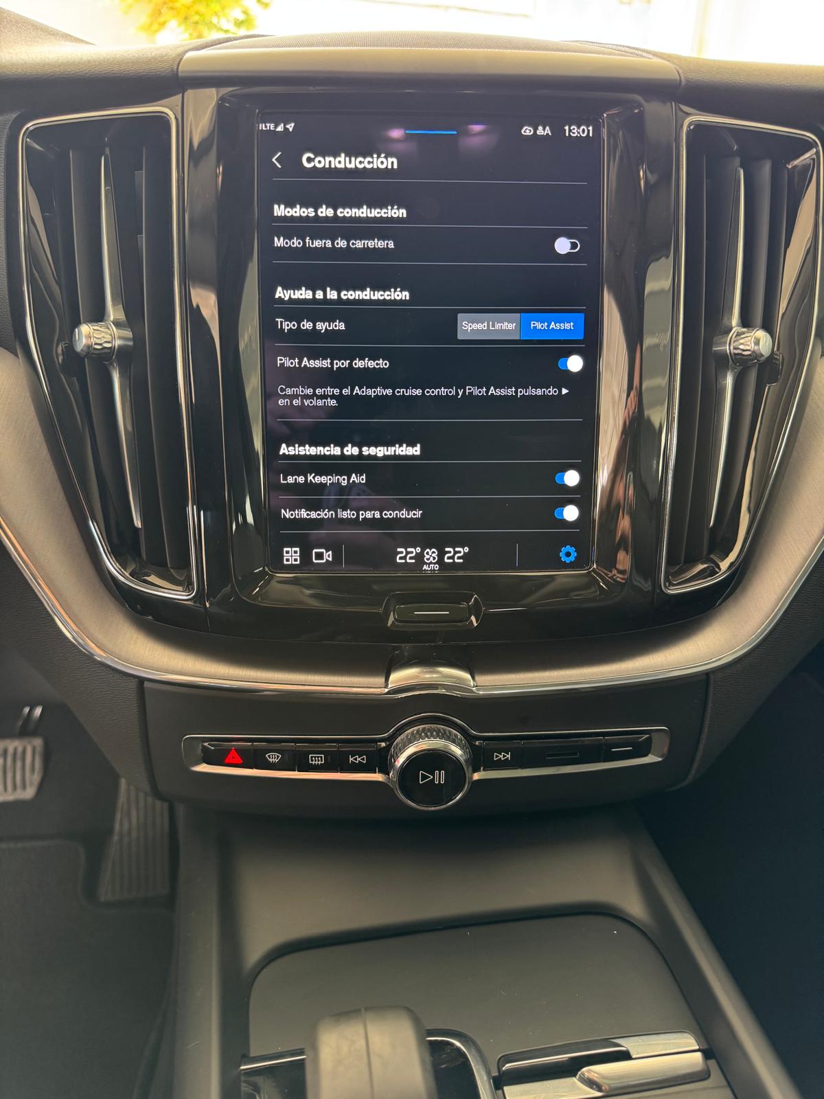 VOLVO XC60 B4 D 197Cv Automático