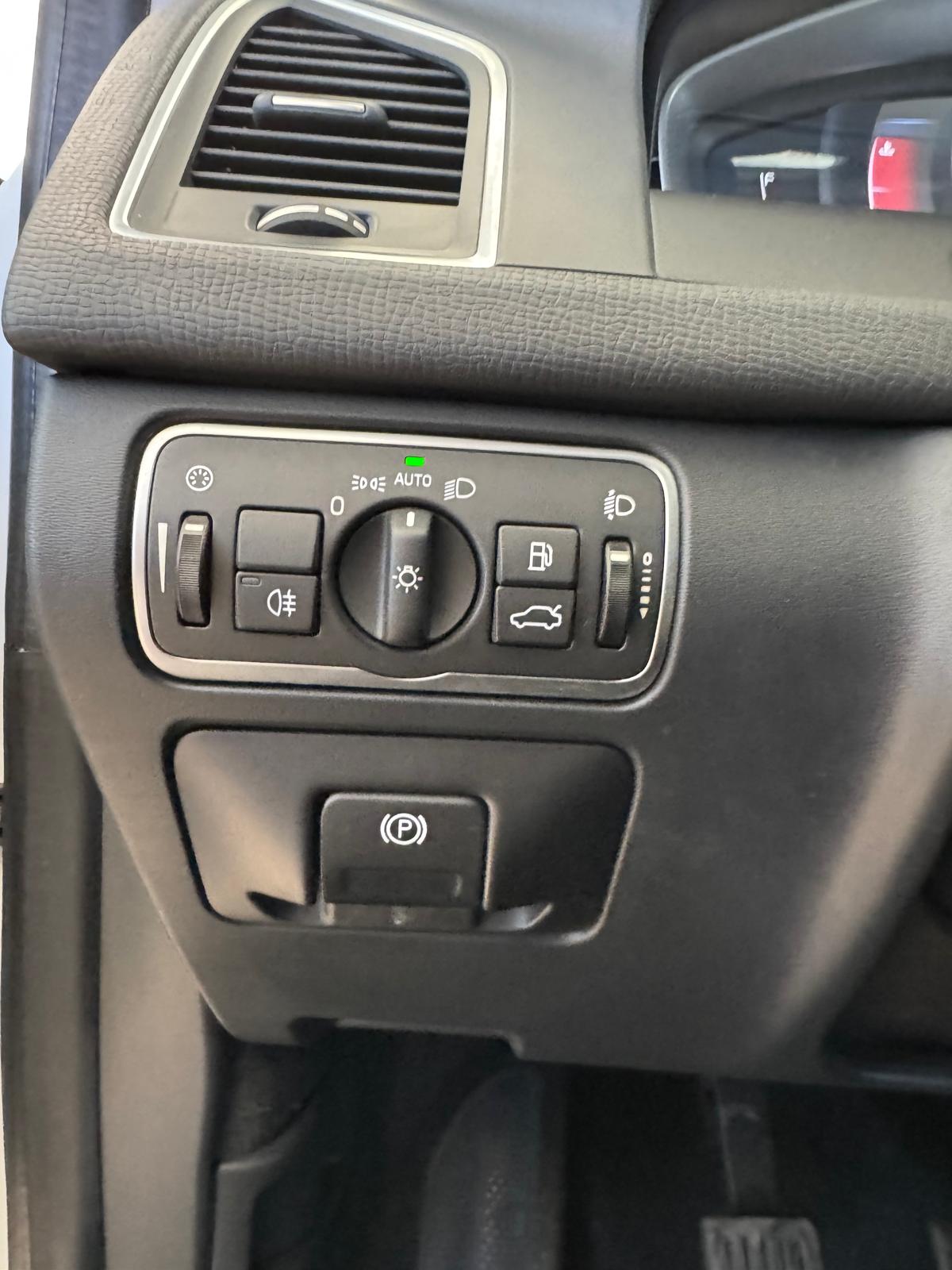VOLVO XC60 2.0 D3 150Cv